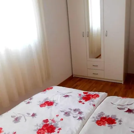 Auroraa Apartament *